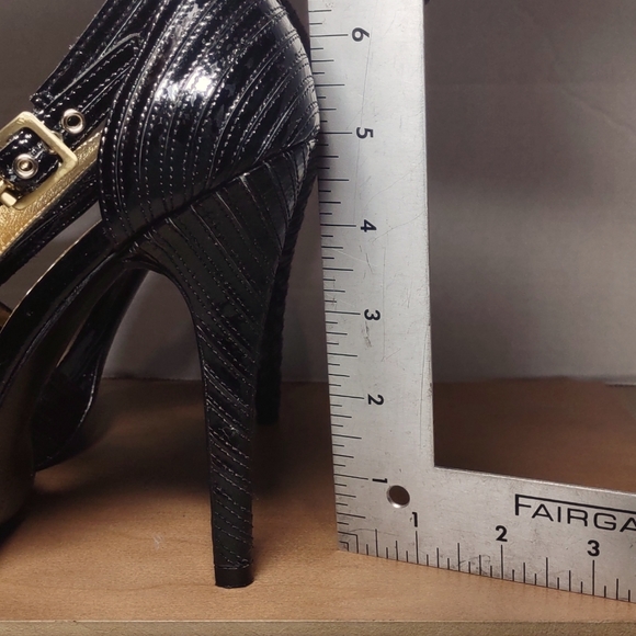 Report Signature Leather Heels - Picture 7 of 7